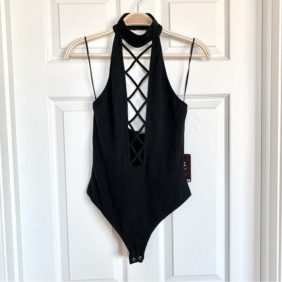Express Black Strappy Criss-Cross High-Neck Halter Knit Low-Back Bodysuit - Picture 3 of 8